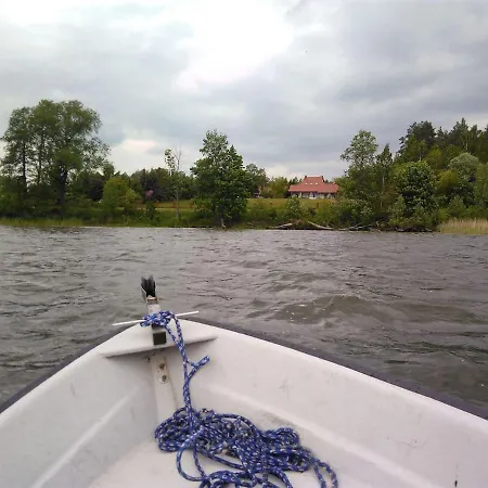 Апартаменты Wodna Ostoja Z Pokojem Zabaw Nad Jeziorem Buczki