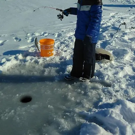 Wodna Ostoja Z Pokojem Zabaw Nad Jeziorem