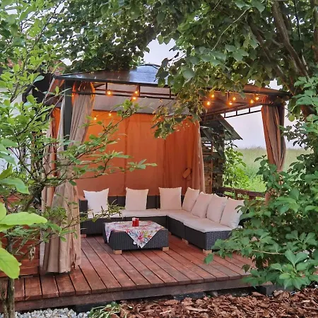 Wodna Ostoja Z Pokojem Zabaw Nad Jeziorem