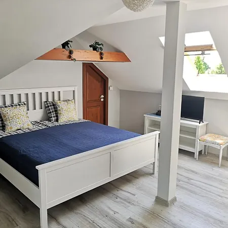 Wodna Ostoja Z Pokojem Zabaw Nad Jeziorem