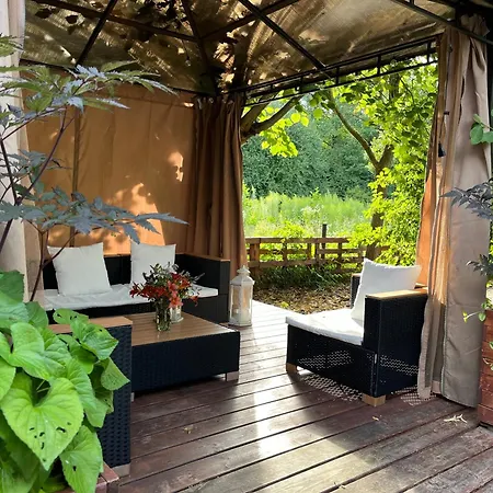 Апартаменты Wodna Ostoja Z Pokojem Zabaw Nad Jeziorem Buczki