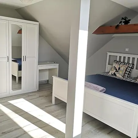 Wodna Ostoja Z Pokojem Zabaw Nad Jeziorem Apartment *