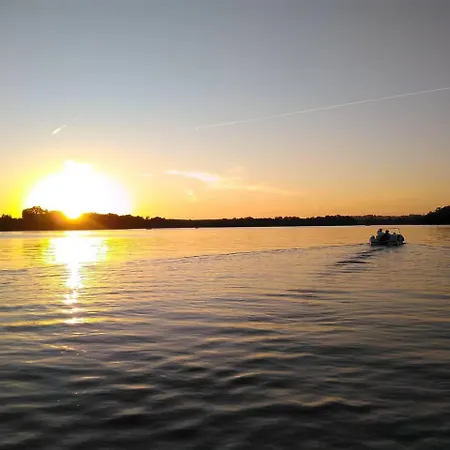 Wodna Ostoja Z Pokojem Zabaw Nad Jeziorem * Buczki