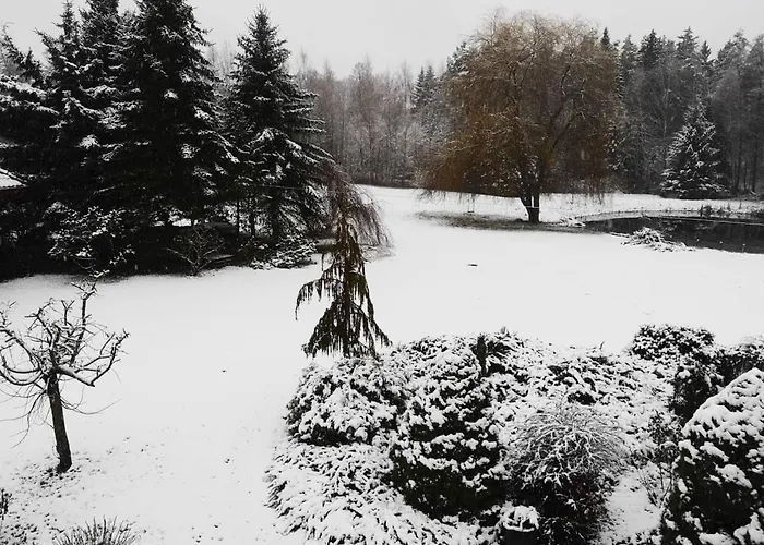 Wodna Ostoja Z Pokojem Zabaw Nad Jeziorem