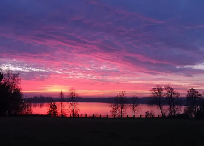 Apartment Wodna Ostoja Z Pokojem Zabaw Nad Jeziorem *