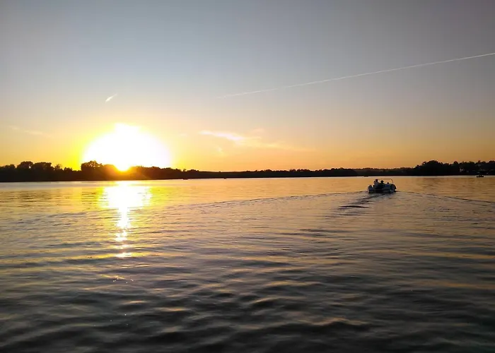 Wodna Ostoja Z Pokojem Zabaw Nad Jeziorem * Buczki